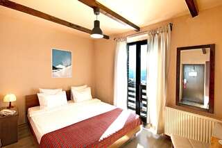 Отель Alpina Hotel Гудаури Стандартный двухместный номер с 1 кроватью или 2 отдельными кроватями-4