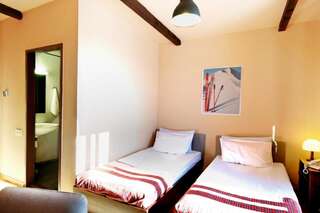 Отель Alpina Hotel Гудаури Стандартный двухместный номер с 1 кроватью или 2 отдельными кроватями-8